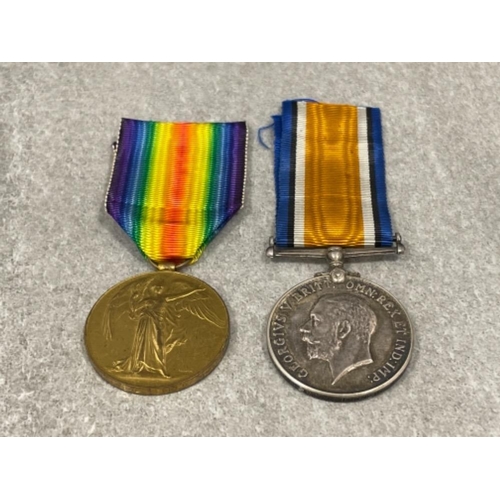 164 - Medals WWI pair of silver medal and Victory medal awarded to L-22516 GNR L.Turner R.A