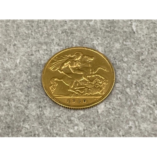 173 - 22ct gold 1910 King Edward half sovereign coin