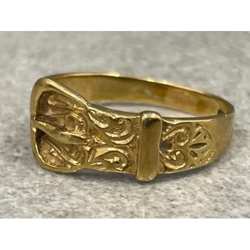 188 - Vintage 9ct gold Buckle ring. Size W 3.5G