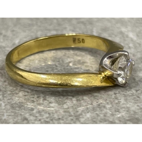 212 - 18ct Gold diamond solitaire ring. .33ct diamond and 3.1g size L1/2