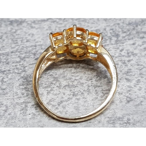 233 - 9ct gold citrine cluster ring 2.4g size N