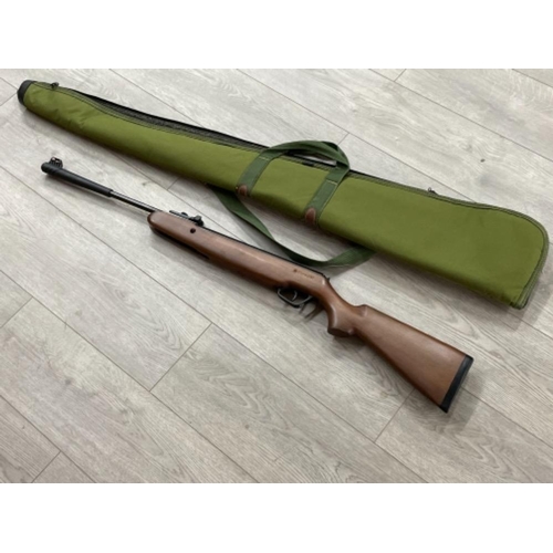 61 - Stoeger  .22 air rifle with carry case