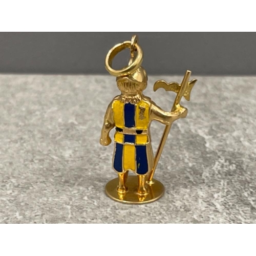 94 - 18ct gold Vatican Swiss Guard pendant/charm 4.3G