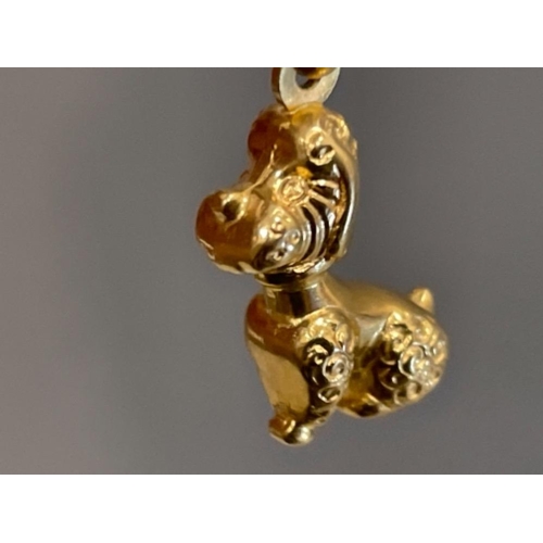 97 - 18ct gold lucky Dog pendant/charm 2.3G