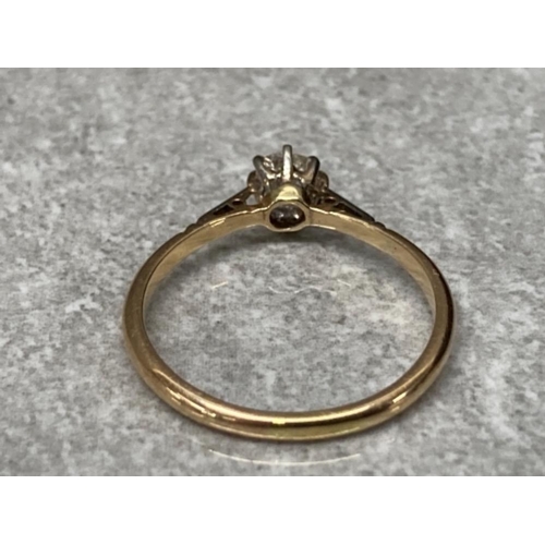 126 - An 18ct yellow gold and diamond solitaire ring, old European cut, approx .3ct size P 1/2 2.2g gross