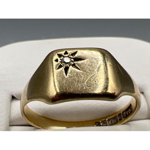 170 - Vintage 9ct gold diamond signet ring. Size P 3g