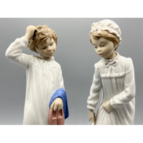 33 - Nao by Lladro x2 ‘bedtime boy’ and ‘ready for bed’ in good condition