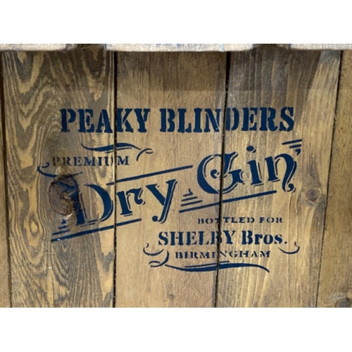 172 - Pesky Blinders Wooden Dry Gin bottle & drinking glasses holder