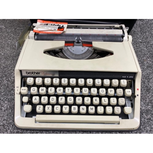 175 - Vintage brother Deluxe800 typewriter with original carry case