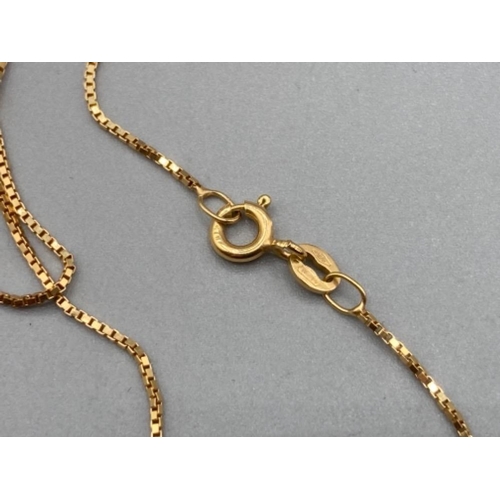 91 - A 9ct yellow gold chain 1.9g gross