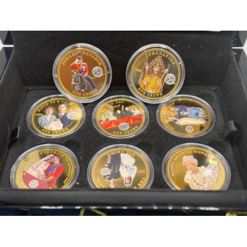 251 - The golden moments of Prince William and Catherine coin collection