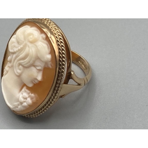 97 - Ladies 9ct yellow gold oval cameo ring size J 6.5g gross