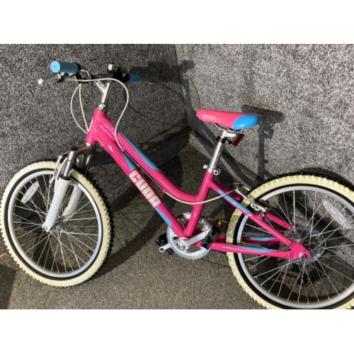 452 - Girls Cuda pink bike