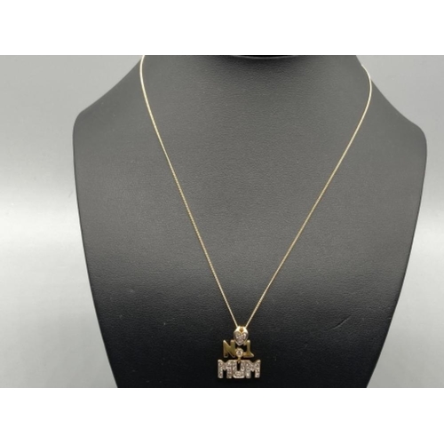 115 - Ladies 9ct yellow gold CZ set No 1 Mum pendant on 9ct gold chain (23cm long) 3.8g gross