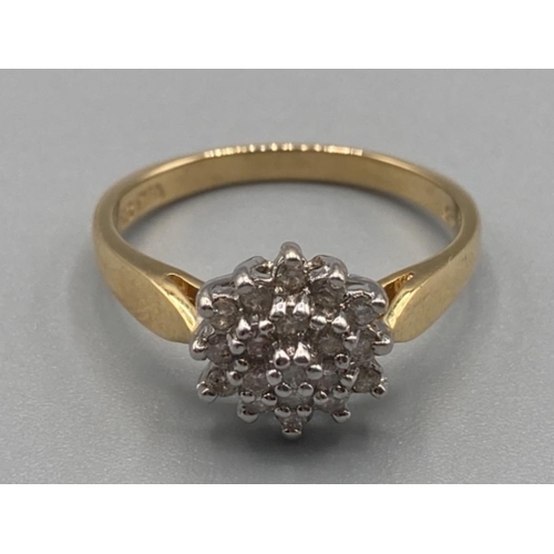 123 - Ladies 18ct yellow gold and diamond cluster ring approx .25ct size O 3.9g gross