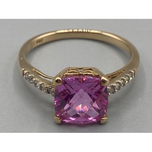 154 - Ladies 14ct yellow gold pink stone and diamond ring size O 2.8g gross