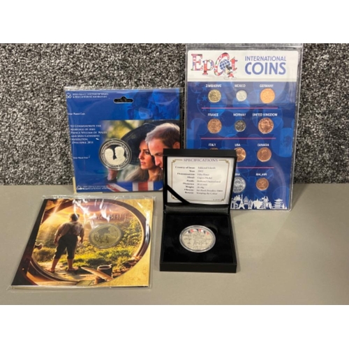 223 - Commemorative coins including The golden jubilee, Hobbit and William and Kate