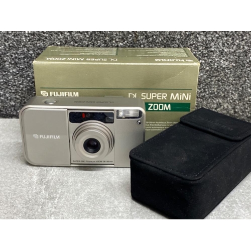 27 - Fujifilm DL Super Mini zoom camera, with original box, in good working condition