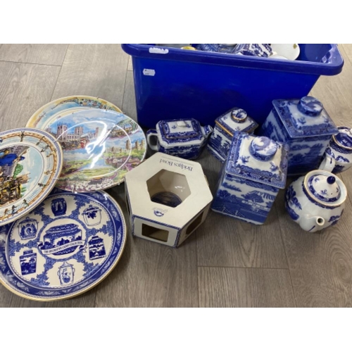 283 - Box containing a large quantity of blue & white Ringtons tea China