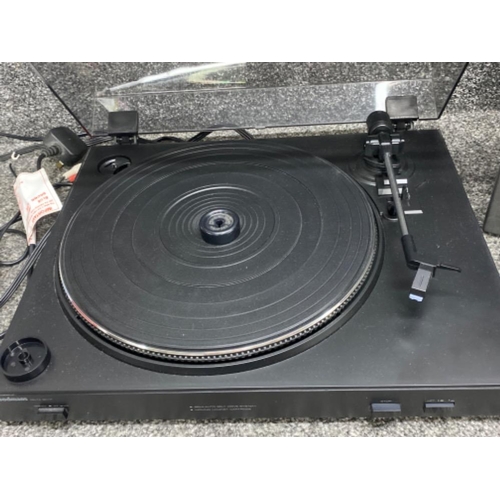 287 - Goodmans Delta 901P turntable with case of mixed vintage records