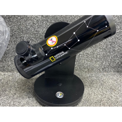 340 - Boxed National Geographic Dobson Telescope, lens diameter 76mm, focal length 350mm & magnification 1... 