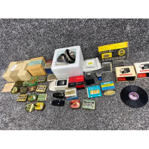 355 - Box containing record player accessories including stereo cartridges, needles etc