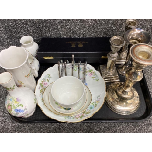 379 - Tray containing 8 pieces of floral patterned Aynsley China & 6x silver plated items