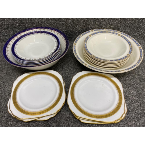 404 - Tray of 2x fruit dessert sets & 6x gilded Tuscan cake plates