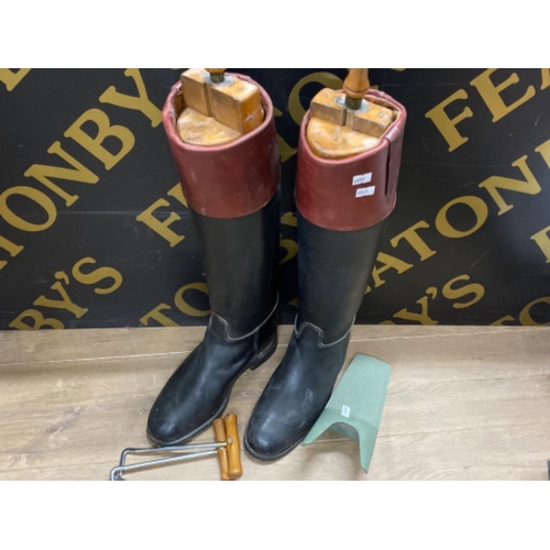 417 - Pair of riding boots with vintage wooden boot stretchers & jack etc