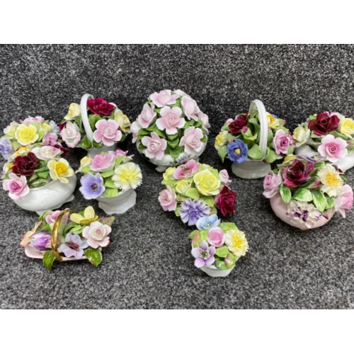 432 - Tray of miscellaneous flower posies includes makers Aynsley, Coalport & Royal doulton, 11 in total