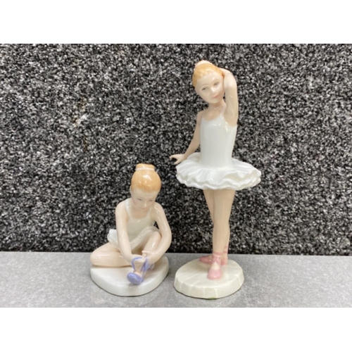 433 - 2x Royal Doulton child ballerina figures - HN 3434 Ballet shoes & HN 3395 Little Ballerina