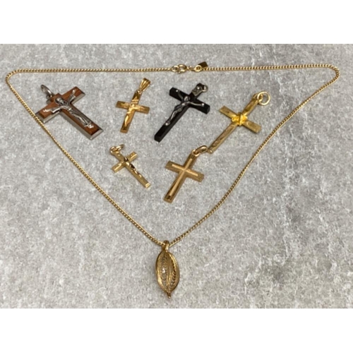 461 - Collection of 6 crosses & Sarah Coventry pendant