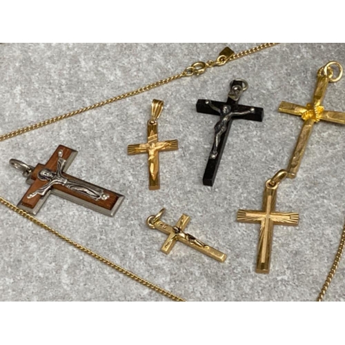 461 - Collection of 6 crosses & Sarah Coventry pendant