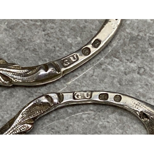 47 - Pair of Hallmarked Birmingham silver 1870 grape scissors, 84.2g