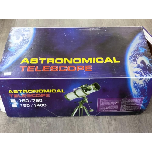 515 - Astronomical telescope with original box