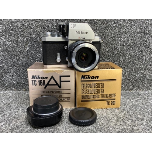 524 - Nikon F SLR camera with 2x Nikon teleconverters (both with boxes)