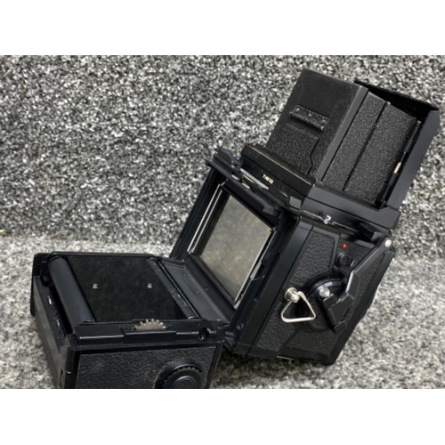 530 - Zenza Bronica ETRS medium format camera body with film back magazine