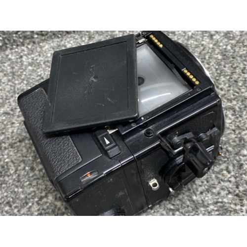 531 - Zenza Bronica ETRsi medium format camera body & film back magazine