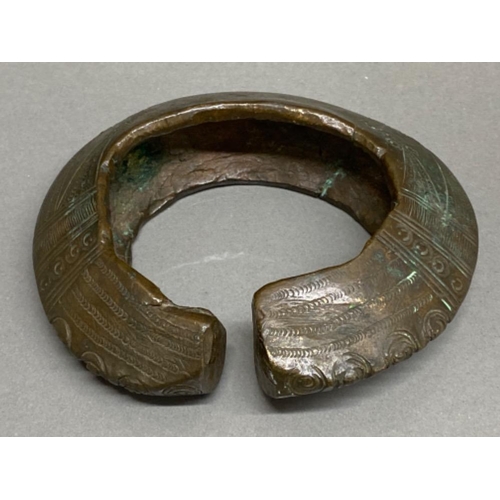 609 - Antique bronze Nigerian slave Bracelet