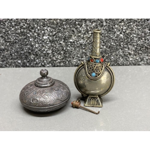 616 - Vintage 1950s silver “975” Middle Eastern scent/perfume bottle - 29.4g, also includes a vintage Tibe... 