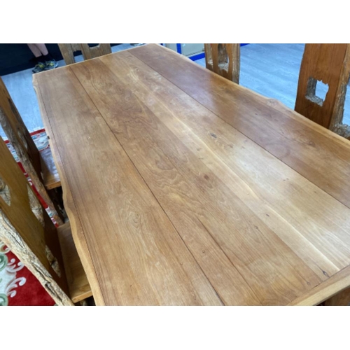 621 - Large solid oak (driftwood) dining table & 6 matching chairs by Living Space, table measurements 224... 