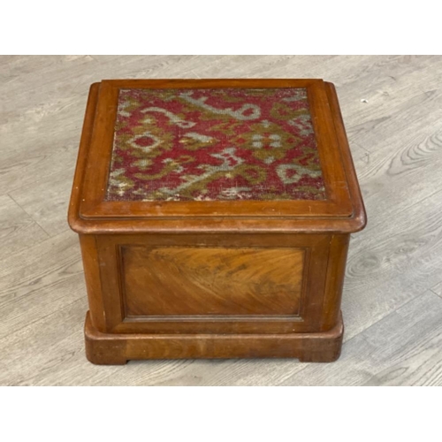 634 - Antique mahogany framed commode 47x43.5, height 31cm