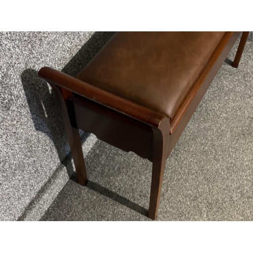 650 - Mahogany framed duet storage piano stool