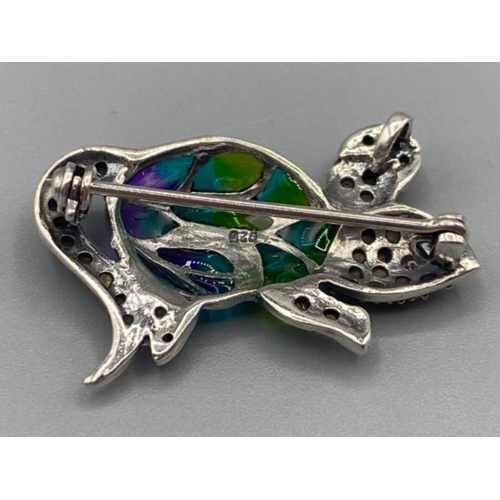 76 - A silver and plique a jour mouse brooch, 4.6g