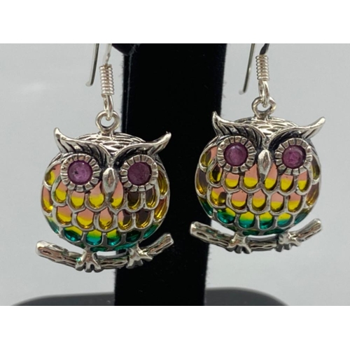 83 - A pair of silver owl shaped plique a jour earrings, 6.6g