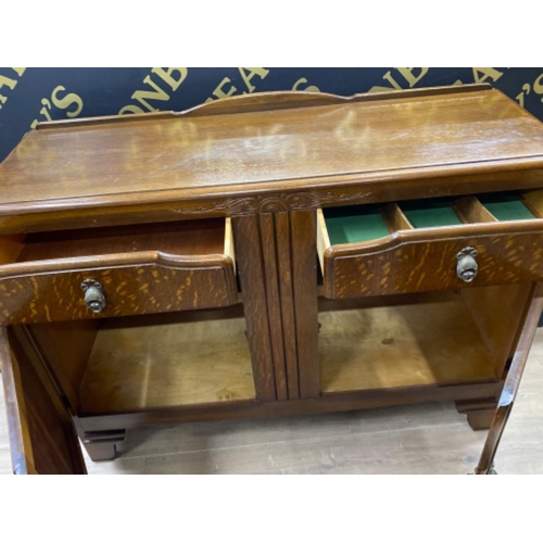 407 - Vintage oak sideboard by Lebus furniture, 122x42cm, height 91cm