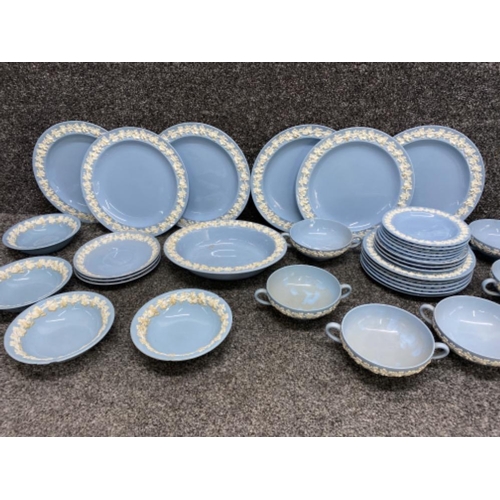 44 - 34 pieces of Wedgwood of Etruria & Barlaston Queensware, plates & twin handled bowls