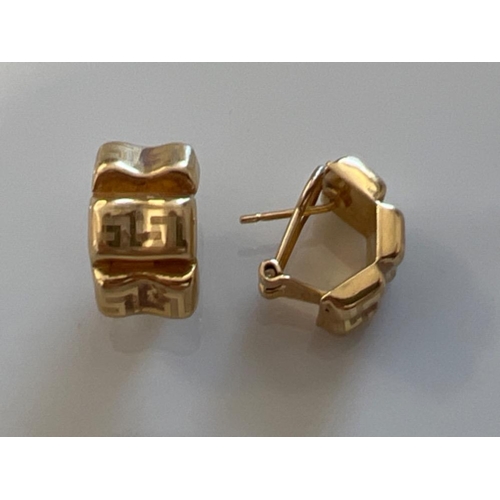 132 - Ladies 18ct gold fancy design earrings 5.1g - This will be available for collection from 27th August... 