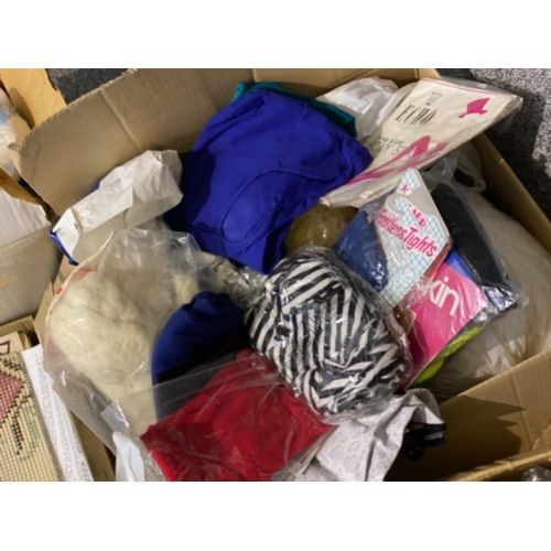 312 - Large quantity of Sewing materials & accessories