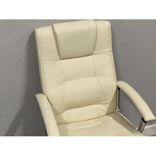 367 - Cream leatherette office armchair on swivel base